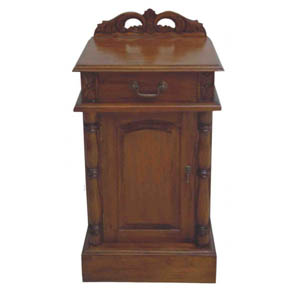 COLONIAL BEDSIDE CABINET